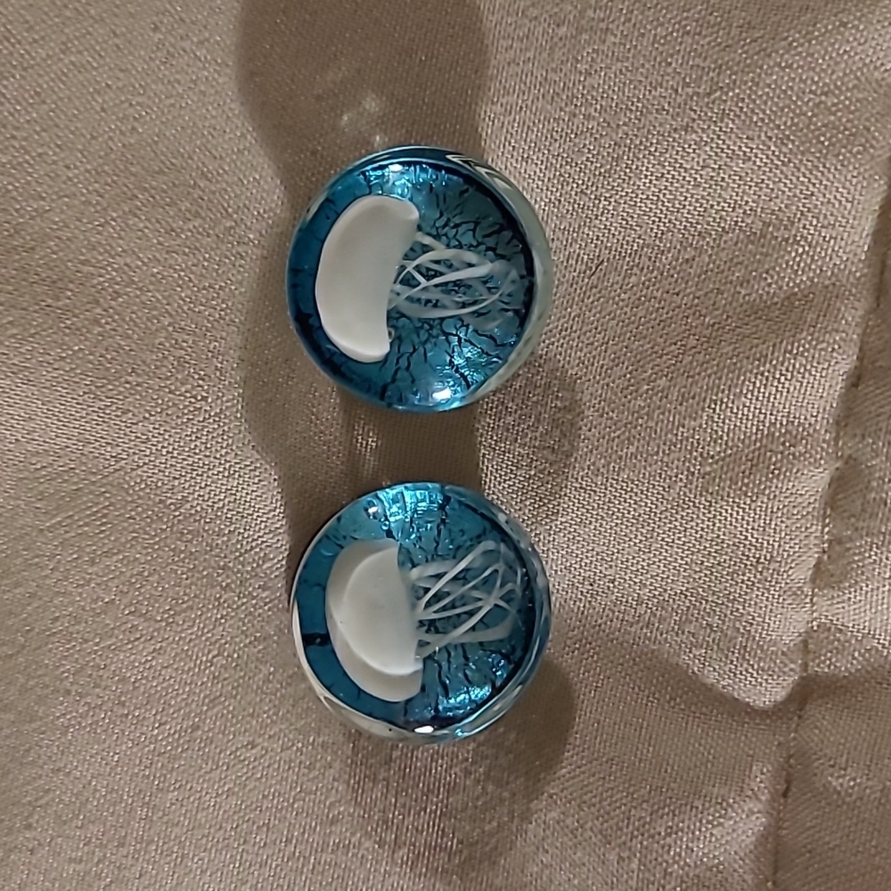 1/2 Glass Jellyfish 🧞Gauges!! Sea blue with white, Gorgeous!!!✨